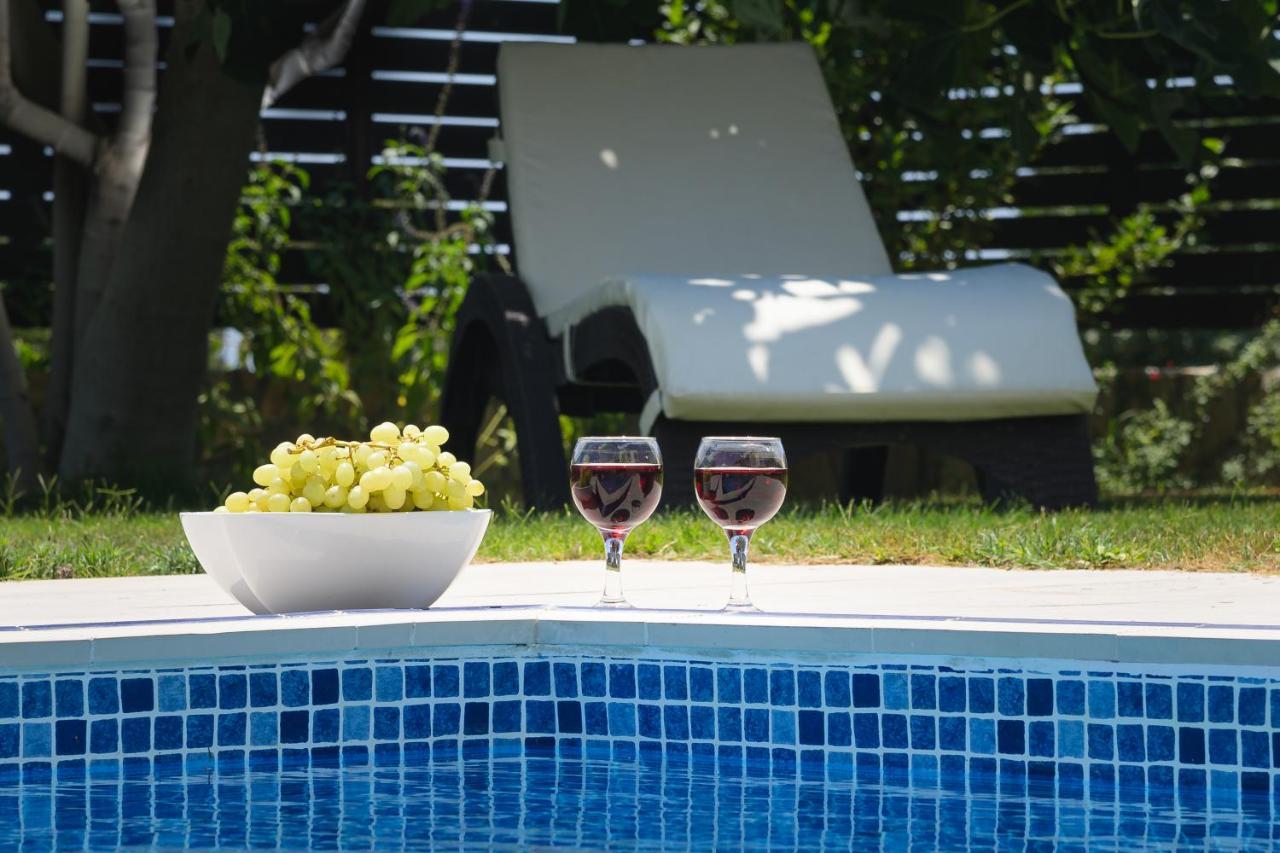 Marysol Luxury Villa 根纳迪 外观 照片
