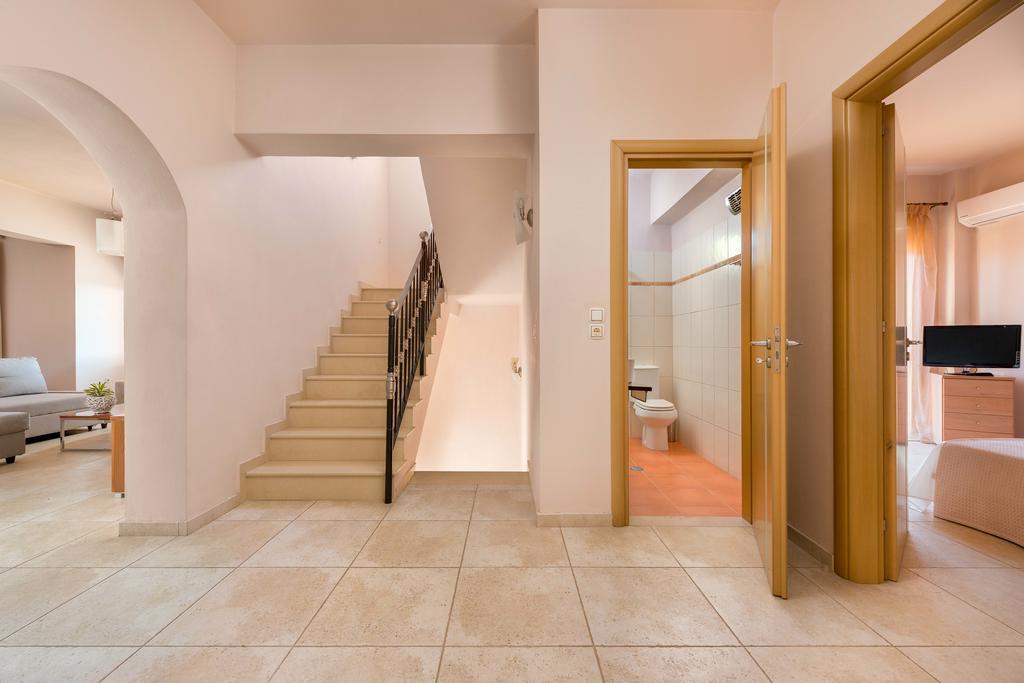 Marysol Luxury Villa 根纳迪 外观 照片