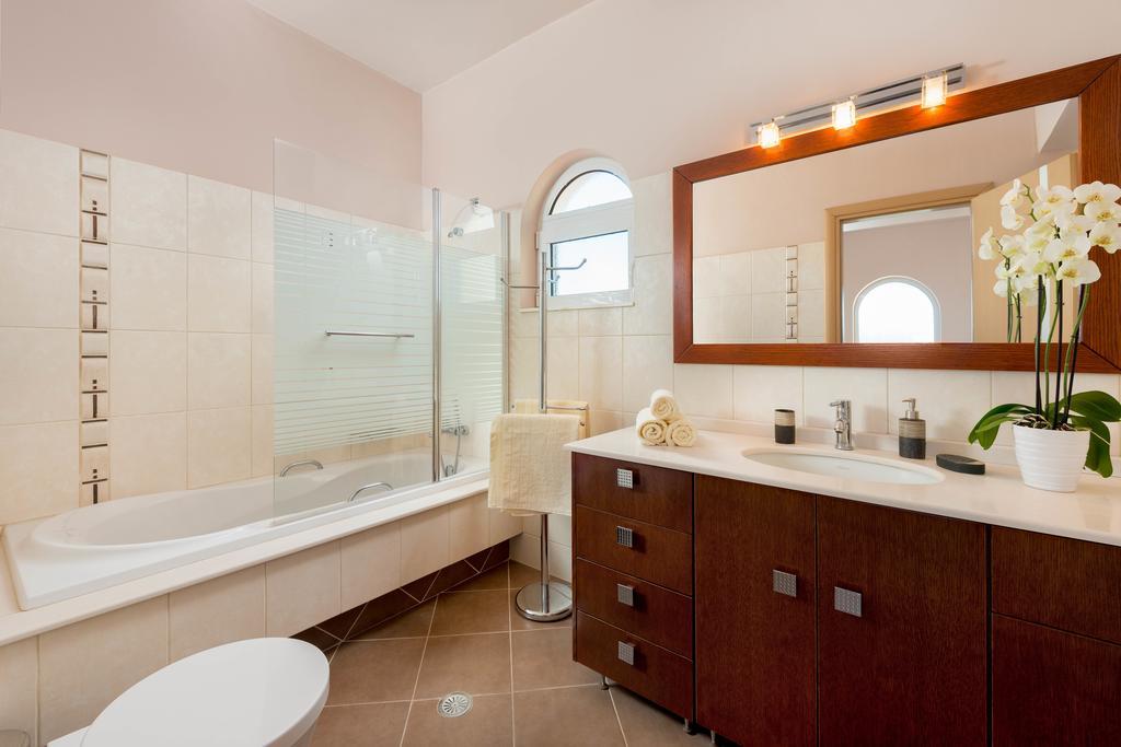 Marysol Luxury Villa 根纳迪 外观 照片