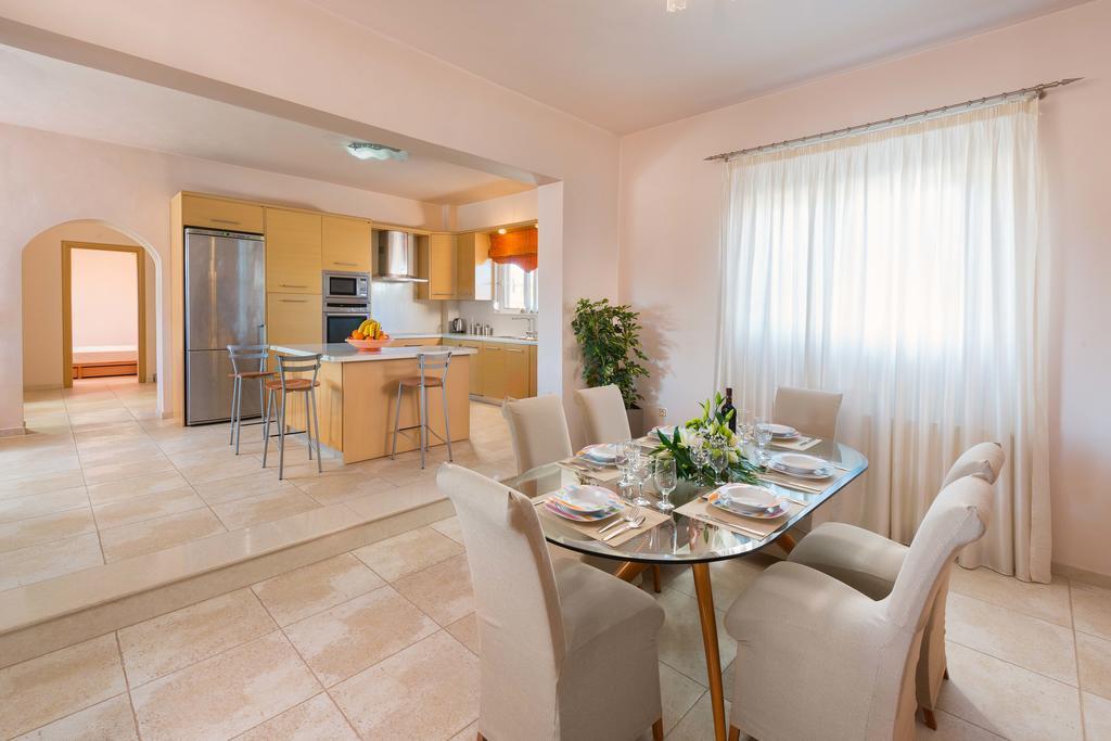 Marysol Luxury Villa 根纳迪 外观 照片