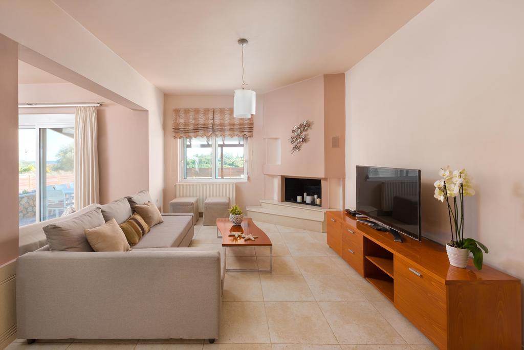 Marysol Luxury Villa 根纳迪 外观 照片