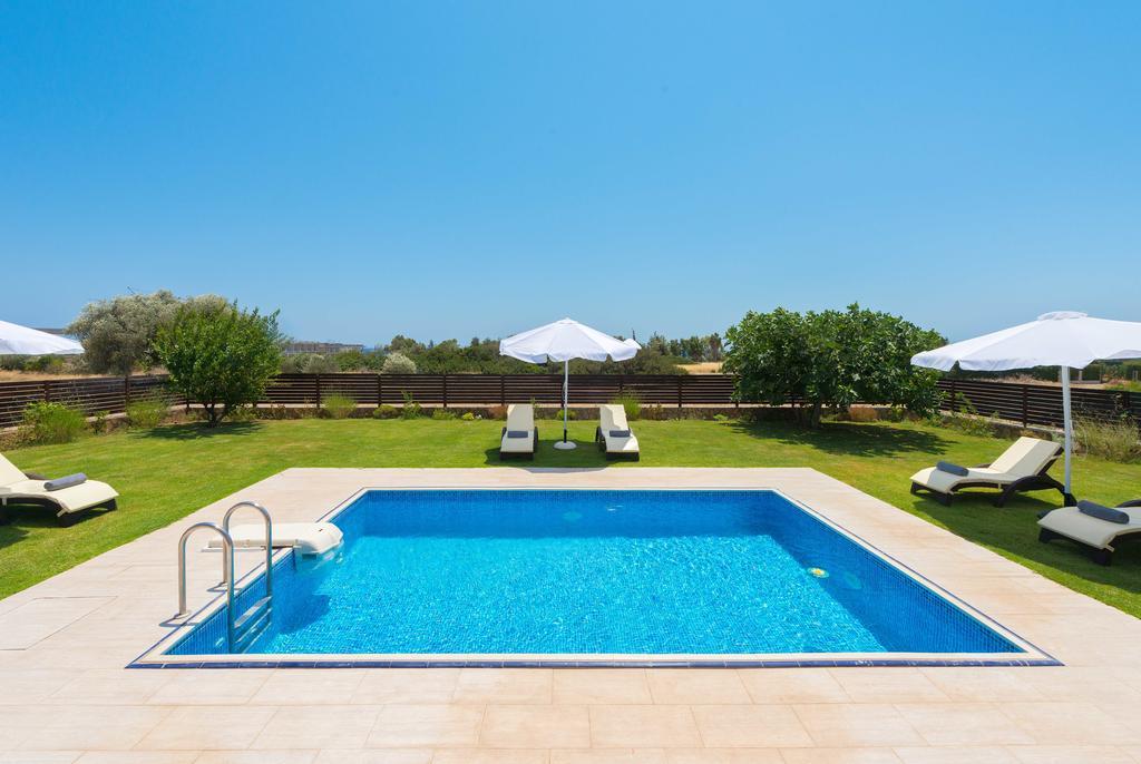 Marysol Luxury Villa 根纳迪 外观 照片