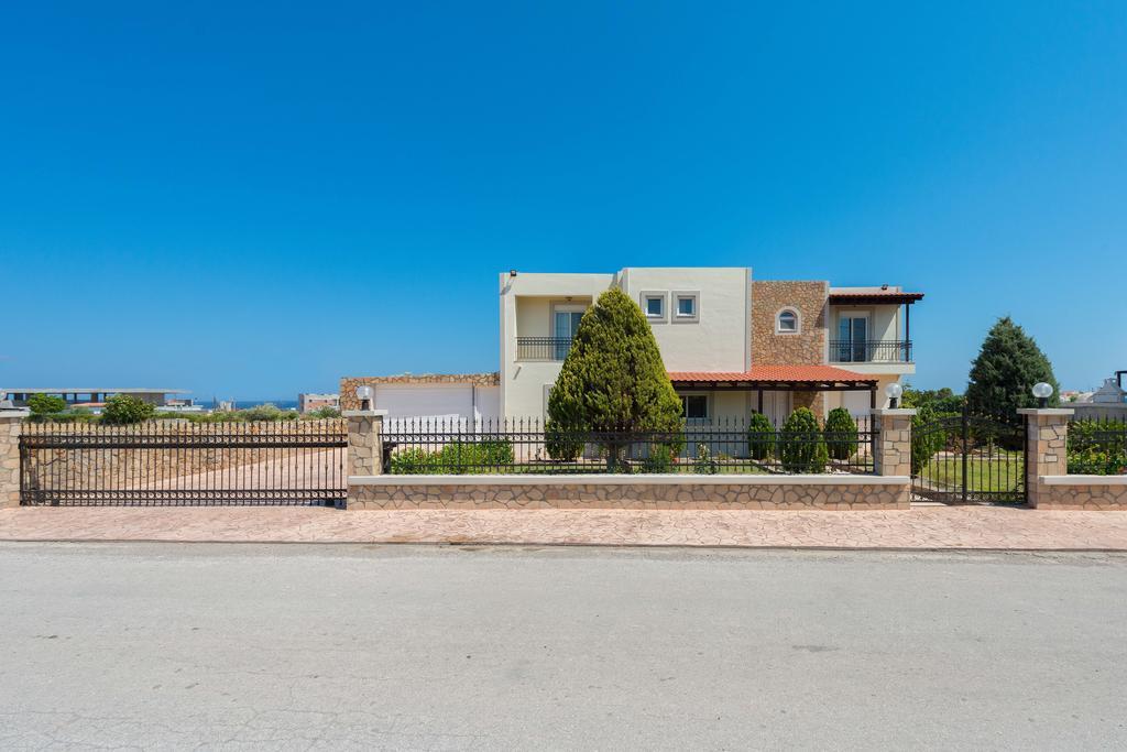 Marysol Luxury Villa 根纳迪 外观 照片